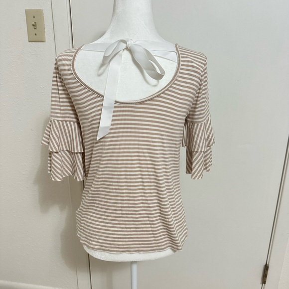 Blu Pepper ruffled blouse. - Picture 3 of 5